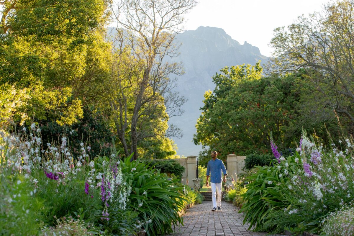 #2 - Beautiful Octagonal Garden