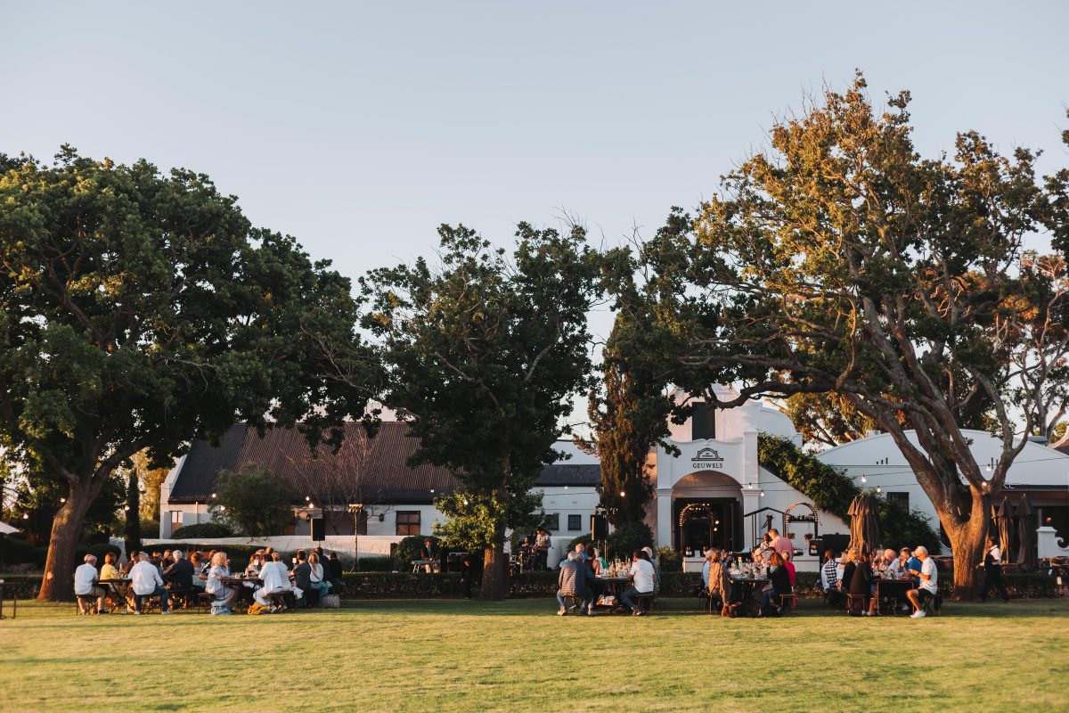 #vergenoegd Low Outside Events (1)