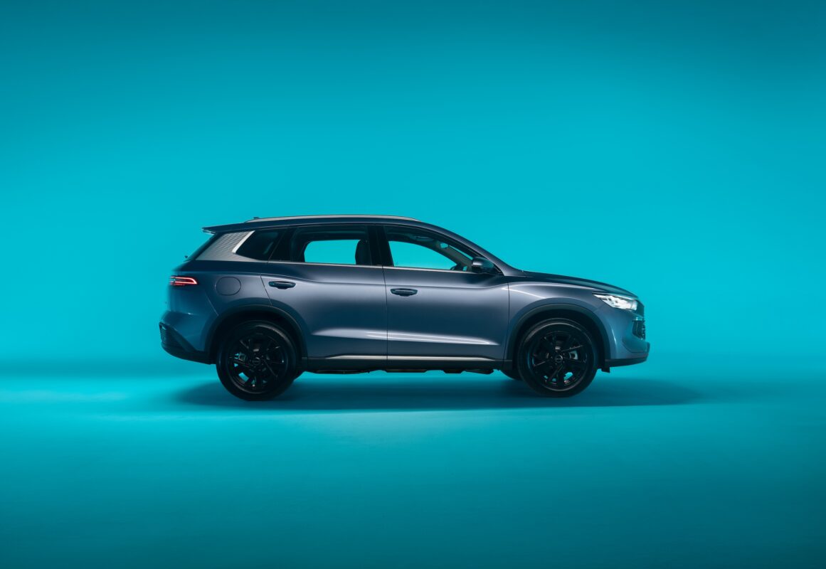 # Byd Sealion 5 Hybrid Arrives: a New Benchmark for Efficient Family Suvs in Sa