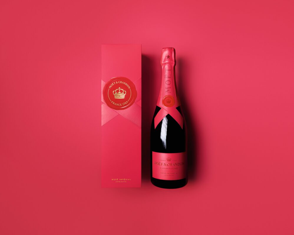 #moët Chandon X Christmas in Saran 10 Moët & Chandon Lights Up Sa Summer with Exclusive Festive Pop-up and Red Edition Bottles