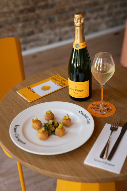 #veuve Clicquot_emotions of the Sun Exhibition_sun on Your Plate Cafe-7