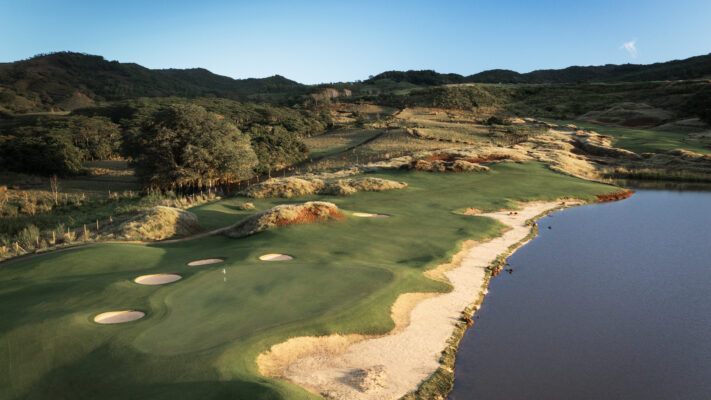Heritage La Réserve Golf Links – Mauritius’ first contemporary links course, perched in Bel Ombre with panoramic ocean views and a UNESCO Biosphere Reserve backdrop
