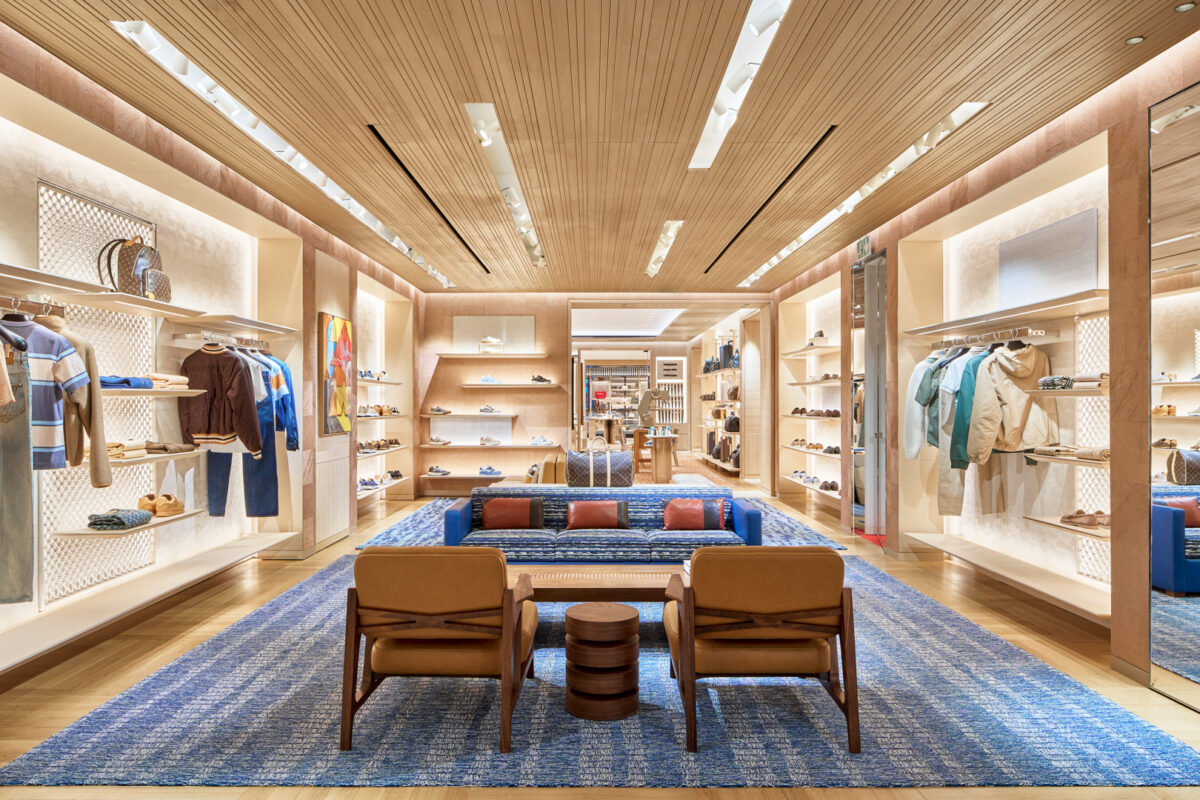 Louis Vuitton Opens Grand New Cape Town Store at Va Waterfront Louis Vuitton Opens Grand New Cape Town Store at Va Waterfront African Luxury